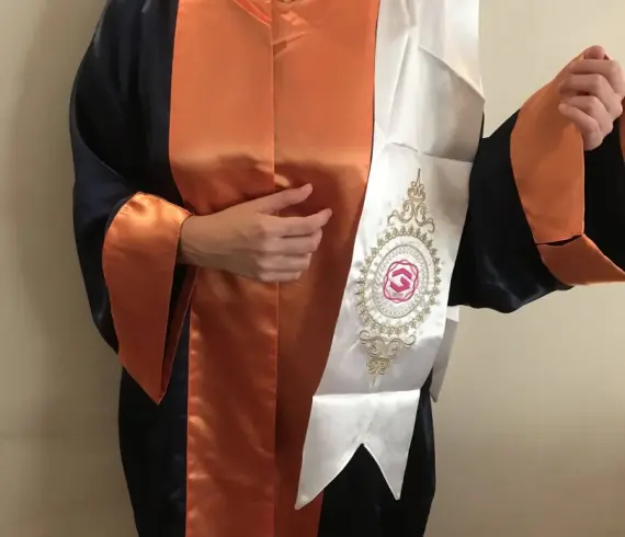 Akademisyen Cübbeleri